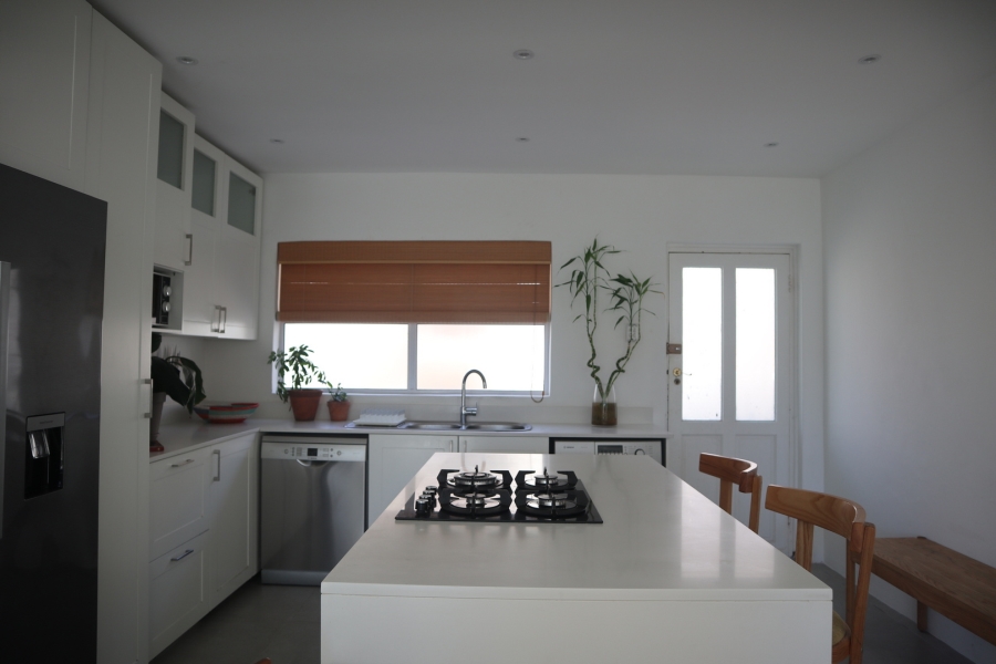 To Let 2 Bedroom Property for Rent in Gardens Western Cape